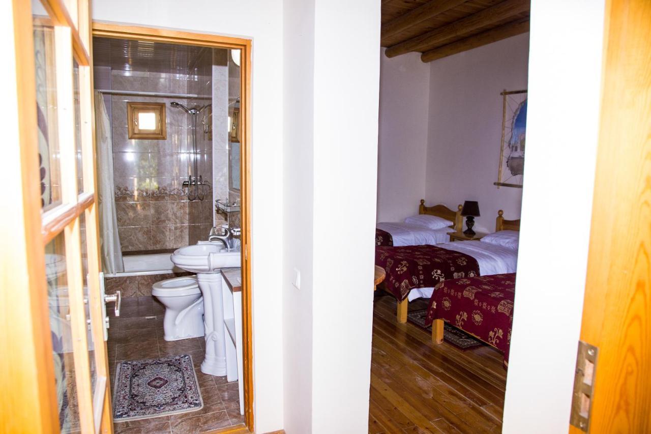 بخارى Hovli Poyon Hotel المظهر الخارجي الصورة
