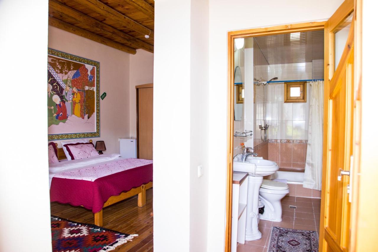 بخارى Hovli Poyon Hotel المظهر الخارجي الصورة