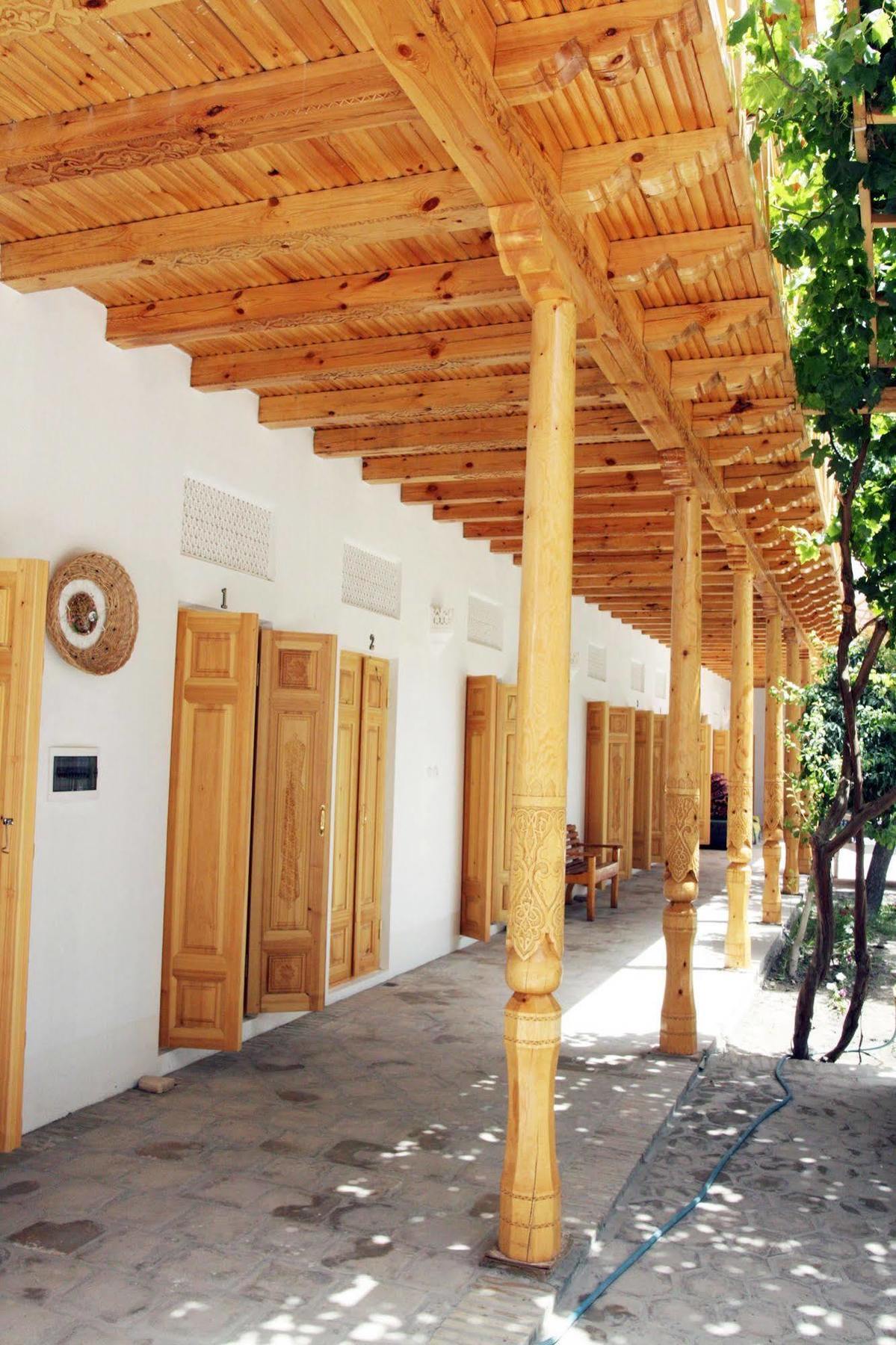 بخارى Hovli Poyon Hotel المظهر الخارجي الصورة