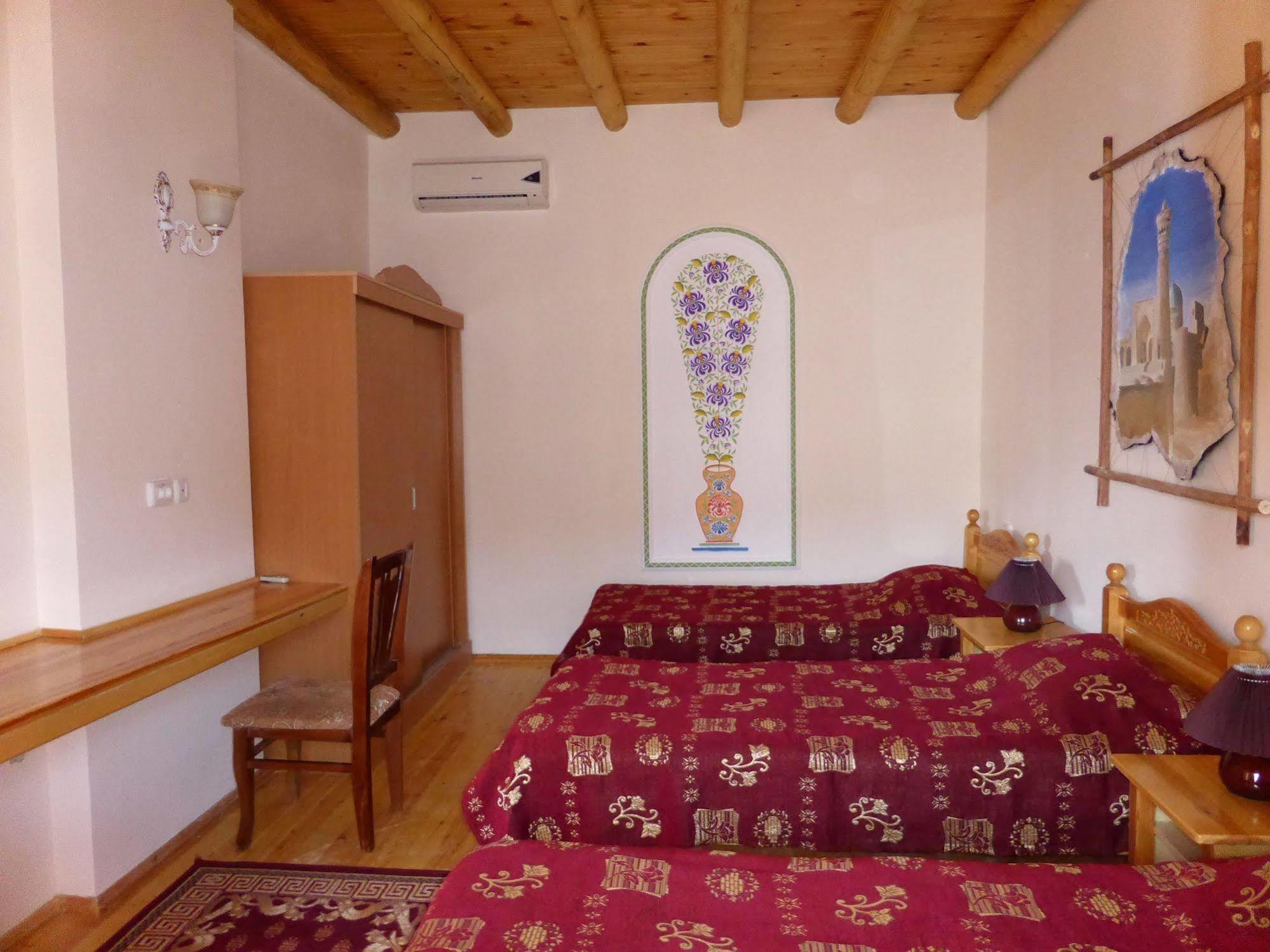 بخارى Hovli Poyon Hotel المظهر الخارجي الصورة