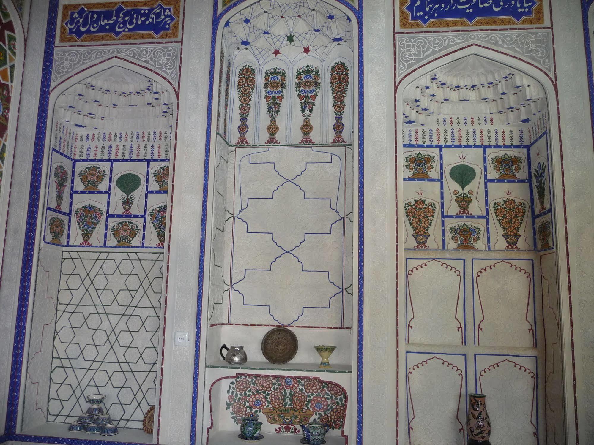 بخارى Hovli Poyon Hotel المظهر الخارجي الصورة